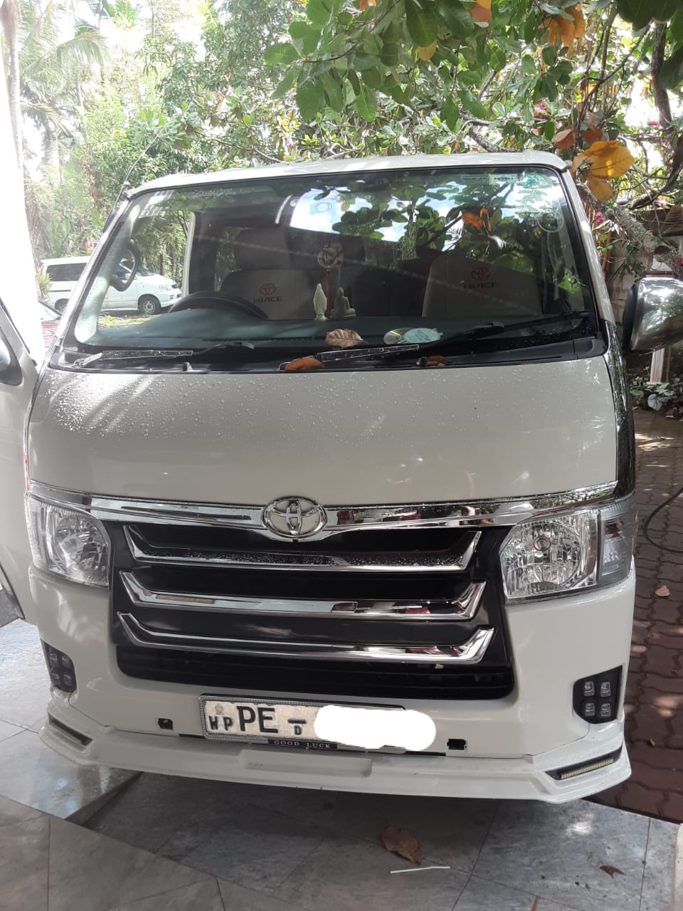 Toyota Hiace 2009 ads-image-1