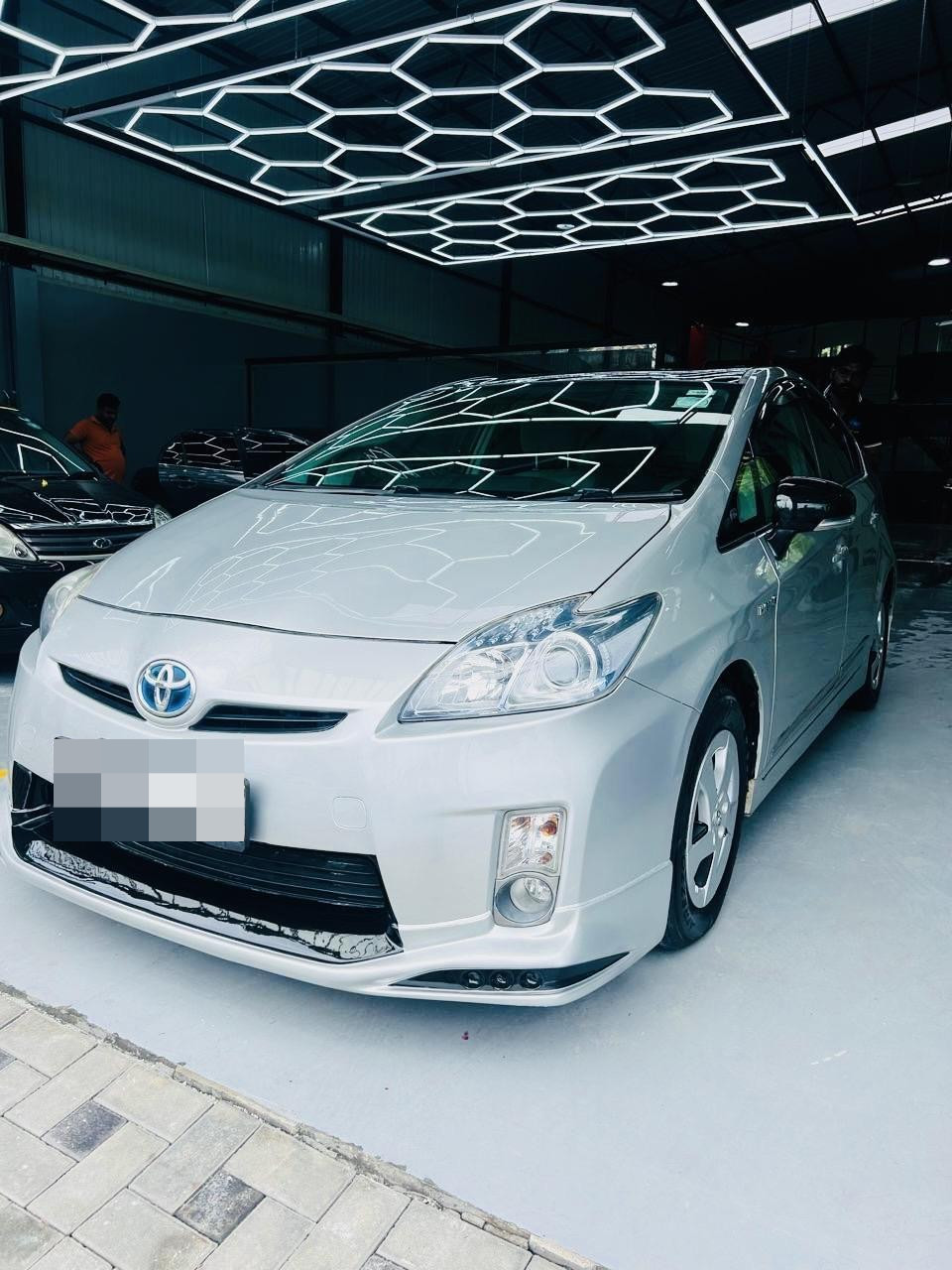 Toyota PRIUS S GRADE 2010 - Reconditioned Car sale in Sri Lanka - patpat.lk