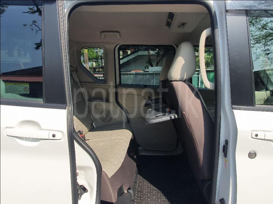 Advertisement image 6