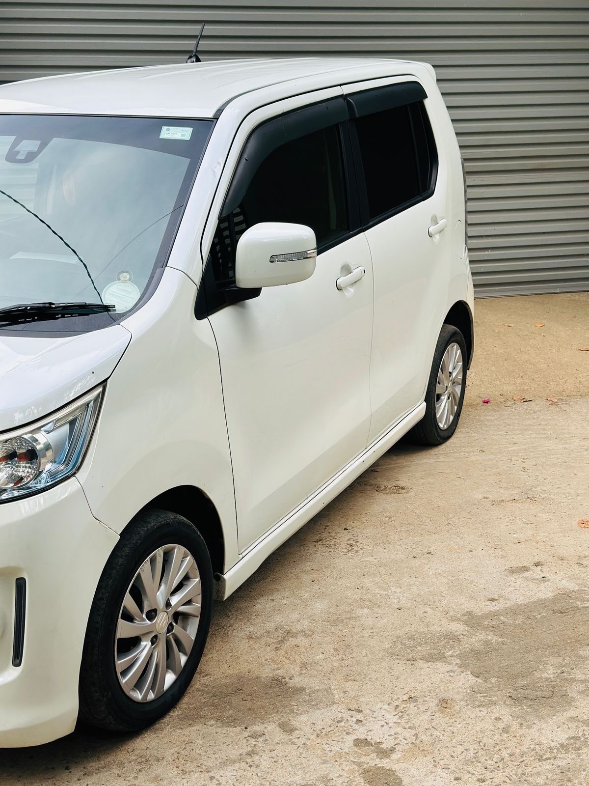 Suzuki Wagon R 2015 - பயன்படுத்தப்பட்டது கார் sale in Sri Lanka - patpat.lk