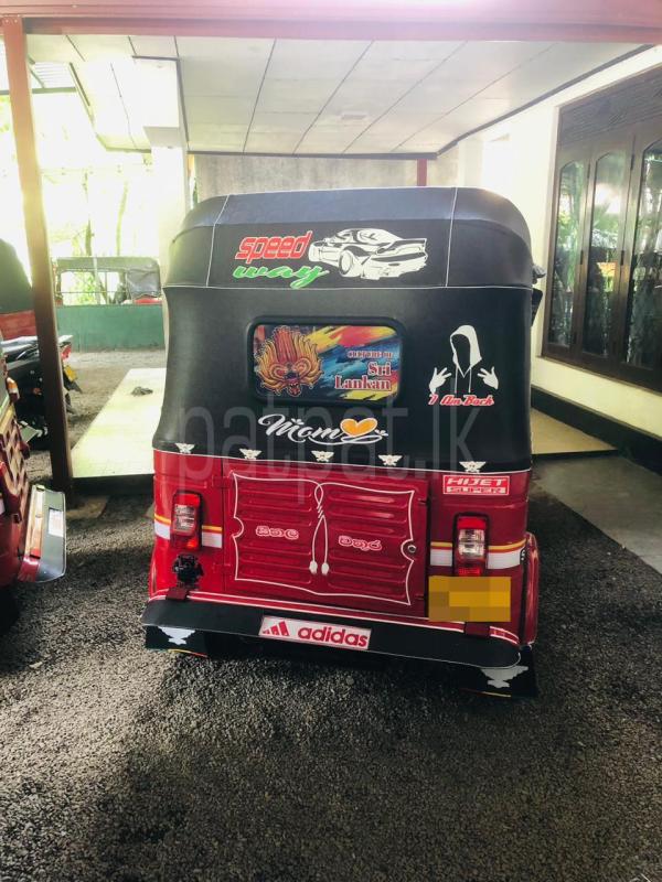 Bajaj Three Wheel 2011 - மறுசீரமைக்கப்பட்டது முச்சக்கர வண்டி sale in Sri Lanka - patpat.lk