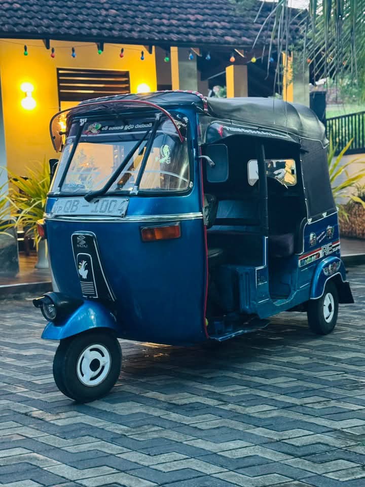 Bajaj Three Wheel 2005 - பயன்படுத்தப்பட்டது முச்சக்கர வண்டி sale in Sri Lanka - patpat.lk