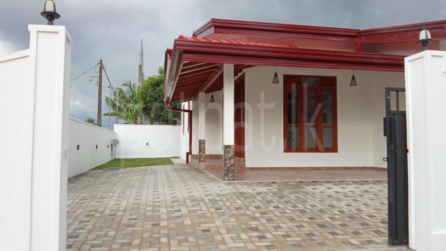House for Sale in Gonapola Junction