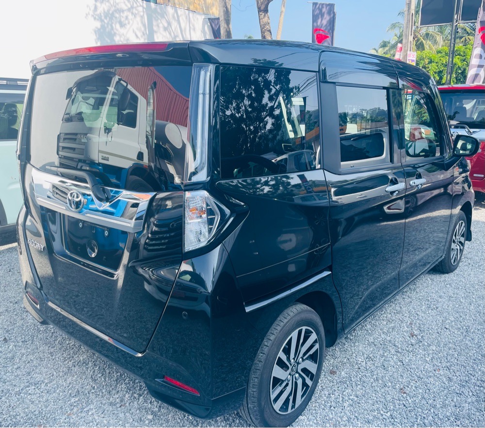 Toyota Roomy 2025 - Reconditioned Van sale in Sri Lanka - patpat.lk