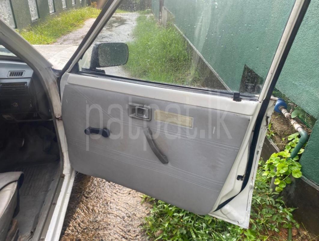 Toyota Starlet 1984 - பயன்படுத்தப்பட்டது கார் sale in Sri Lanka - patpat.lk