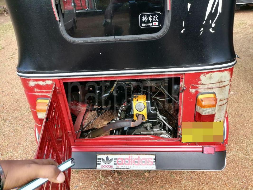 Bajaj Three Wheel 2012 - Used Three wheeler sale in Sri Lanka - patpat.lk