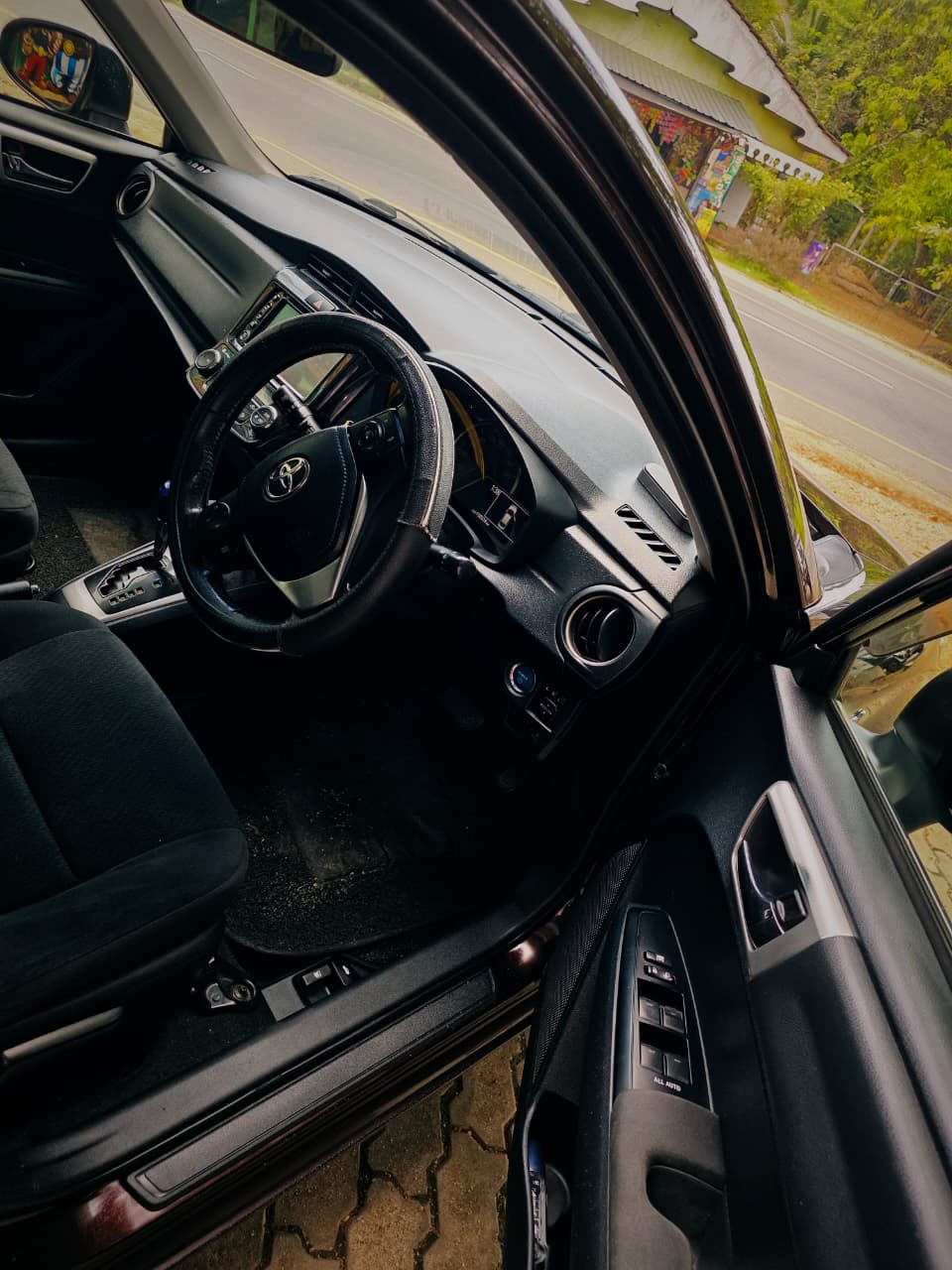 Toyota Axio 2014 - Used Car sale in Sri Lanka - patpat.lk