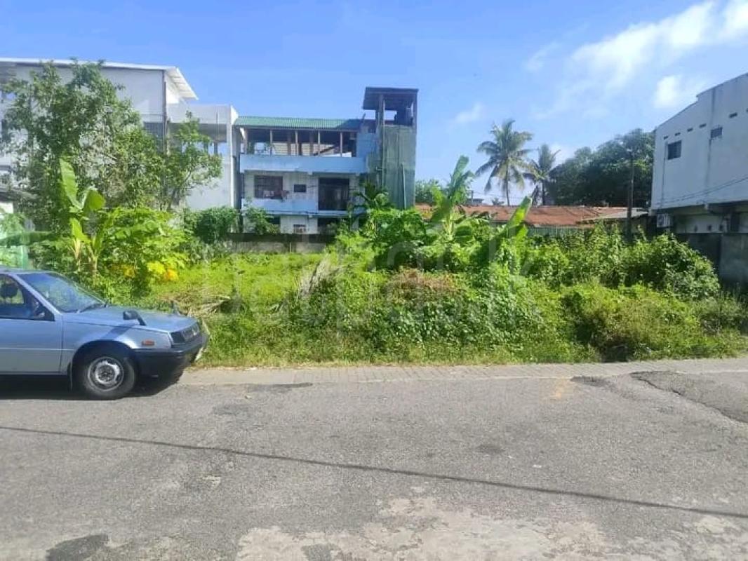 Commercial Land for Sale in Mount Lavinia ads-image-1