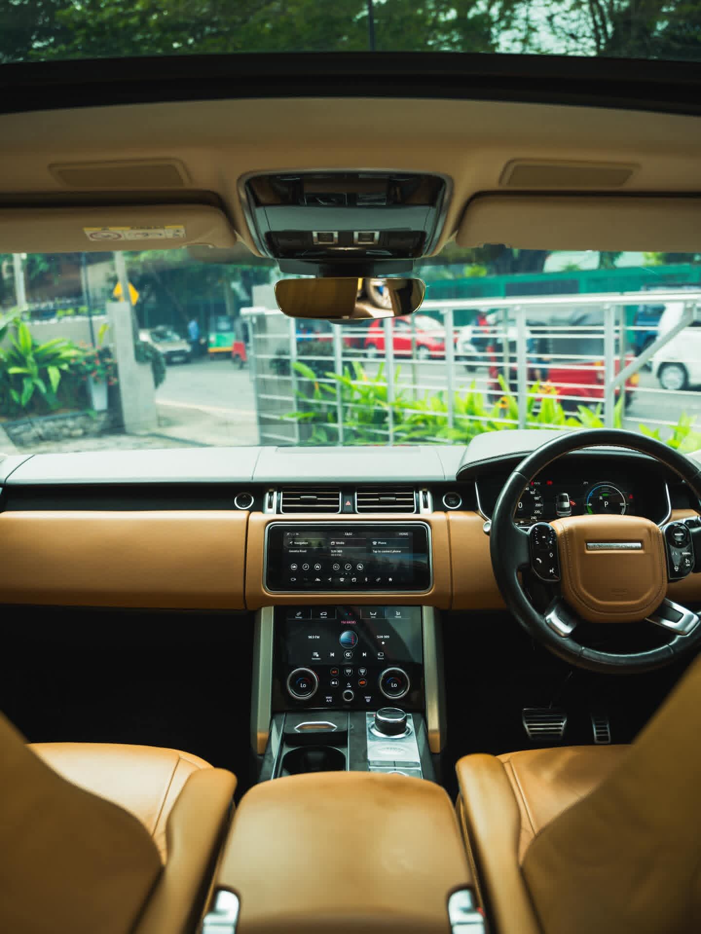 Land Rover Range Rover 2018 - பயன்படுத்தப்பட்டது SUV sale in Sri Lanka - patpat.lk