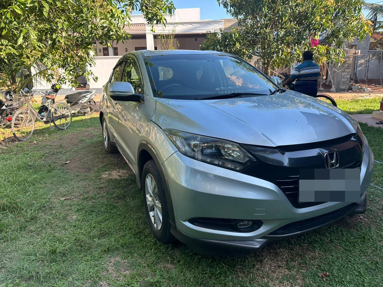 Honda Vezel 2016 - භාවිතා කරන ලද SUV රථය sale in Sri Lanka - patpat.lk