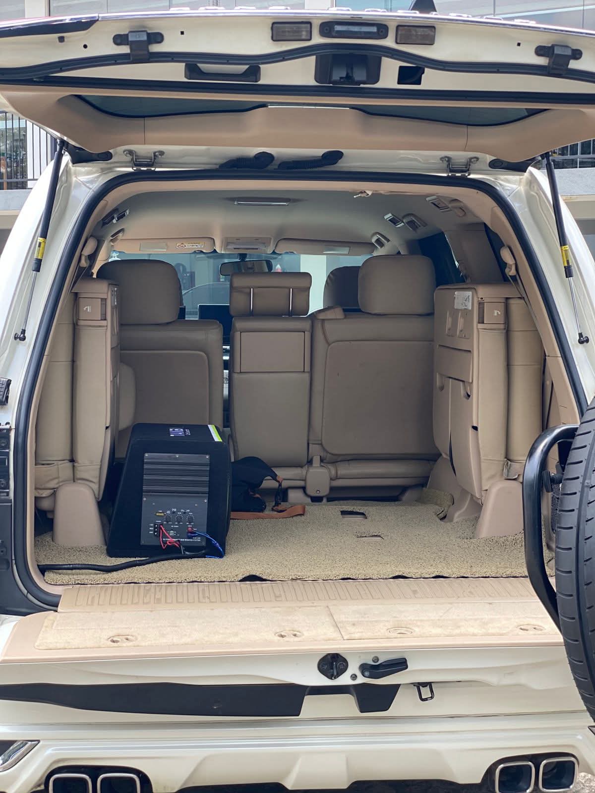 Toyota Land Cruiser 2015 - பயன்படுத்தப்பட்டது SUV sale in Sri Lanka - patpat.lk