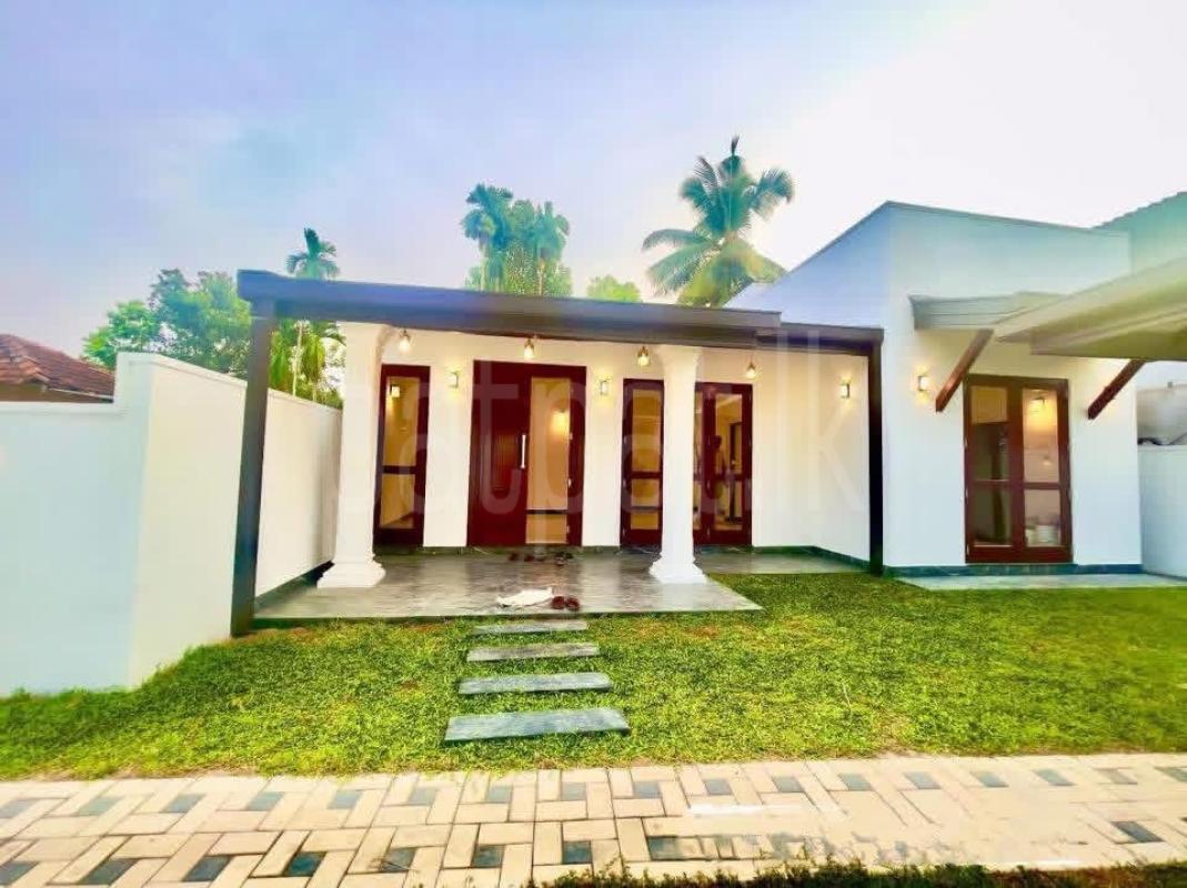 House for Sale in Polgasowita
