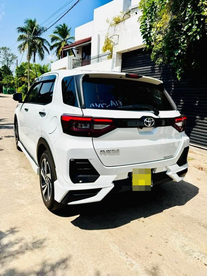Toyota Raize 2025 - சான்றளிக்கப்பட்டது SUV sale in Sri Lanka - patpat.lk