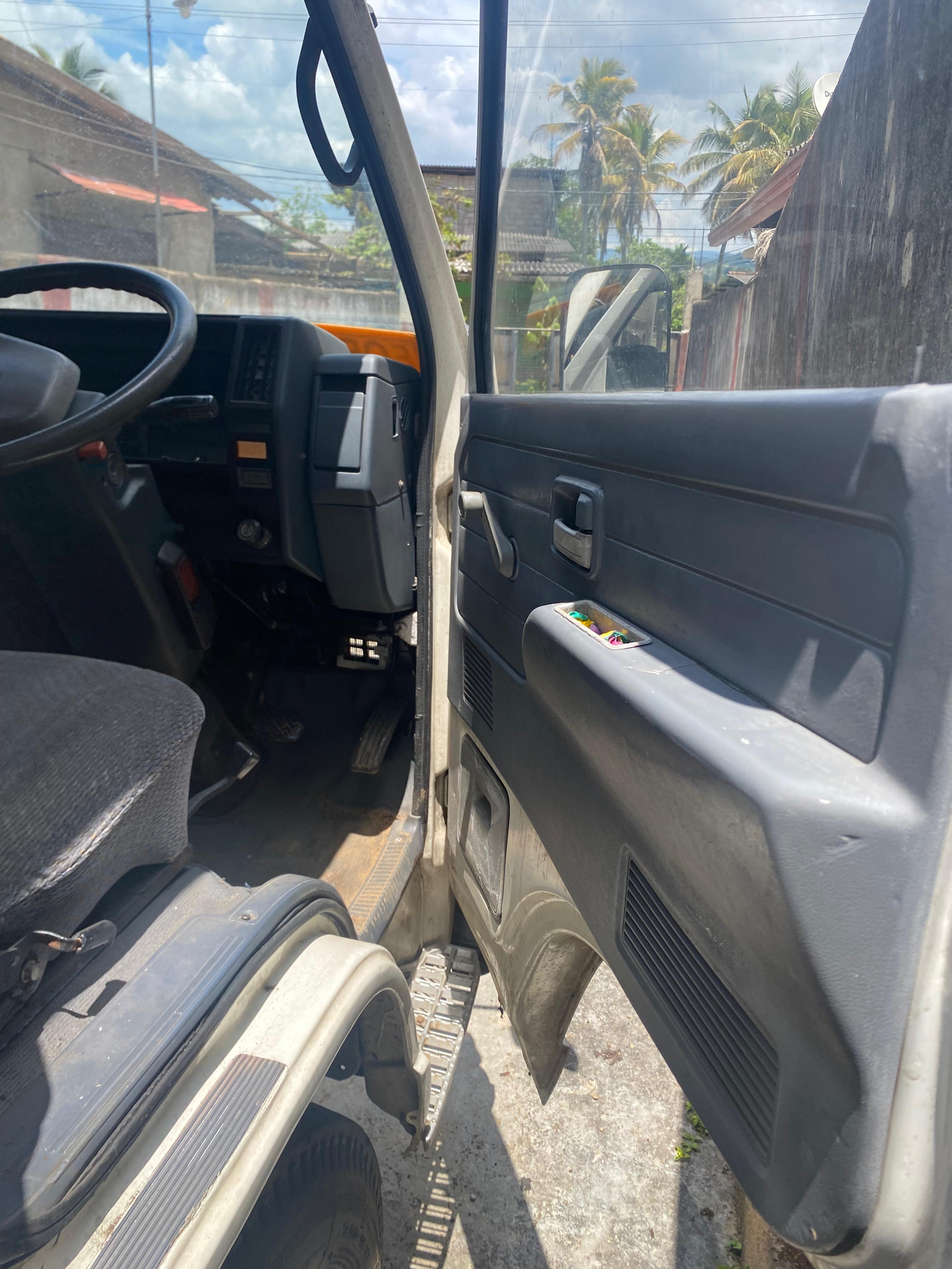 Isuzu ELF 1982 - භාවිතා කරන ලද ට්‍රක් රථය sale in Sri Lanka - patpat.lk