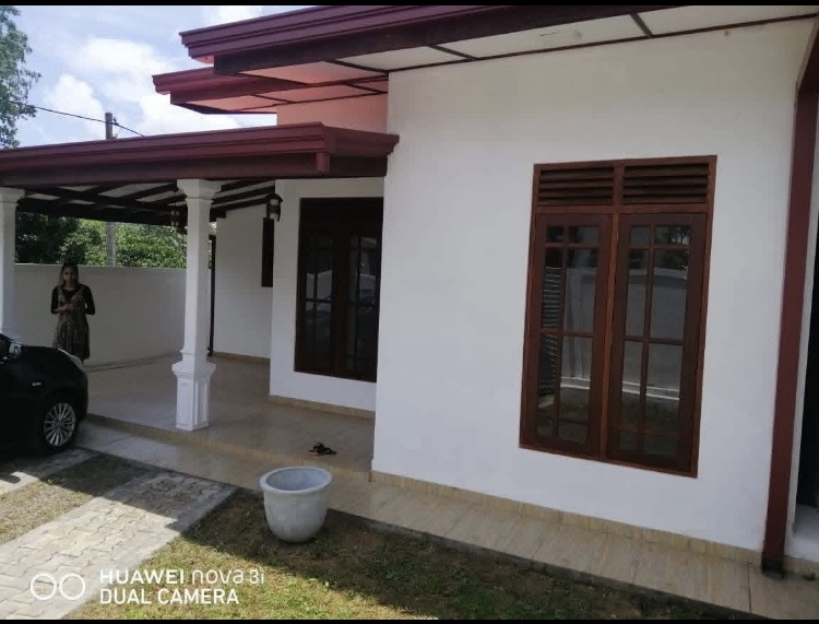 House for Sale in Athurugiriya