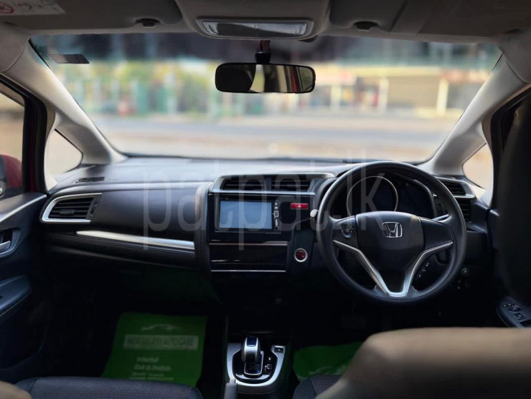Honda Fit 2014 - பயன்படுத்தப்பட்டது கார் sale in Sri Lanka - patpat.lk