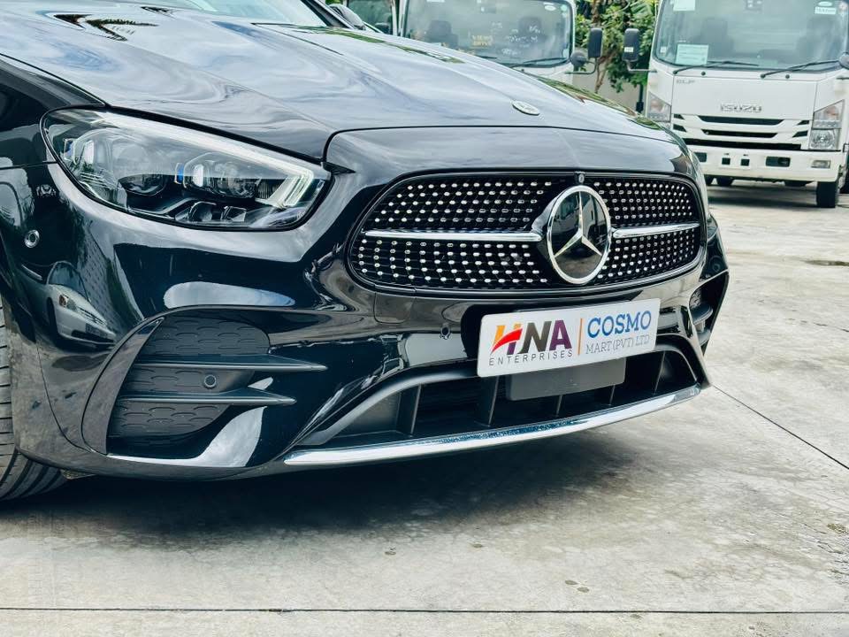 Mercedes Benz E200 2023 - சான்றளிக்கப்பட்டது கார் sale in Sri Lanka - patpat.lk