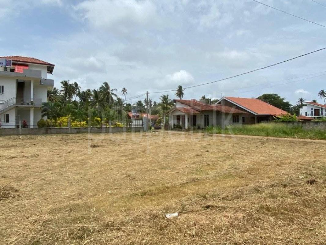 Residential Land for Sale in Marawila