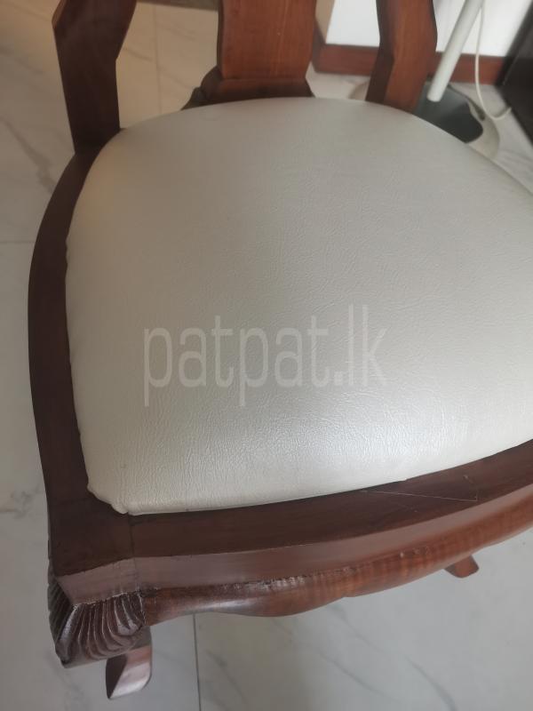 Dinning Table