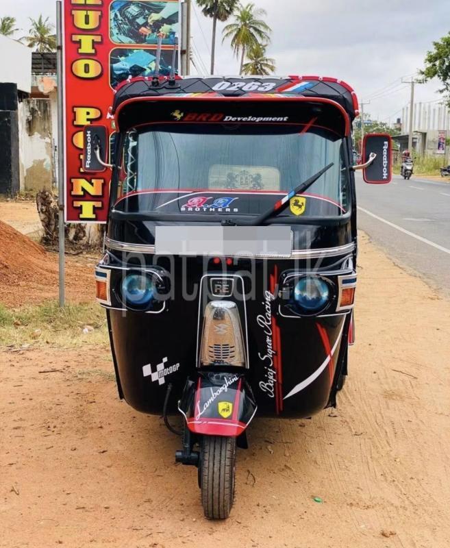 Bajaj 4 stroke 2011 - பயன்படுத்தப்பட்டது முச்சக்கர வண்டி sale in Sri Lanka - patpat.lk