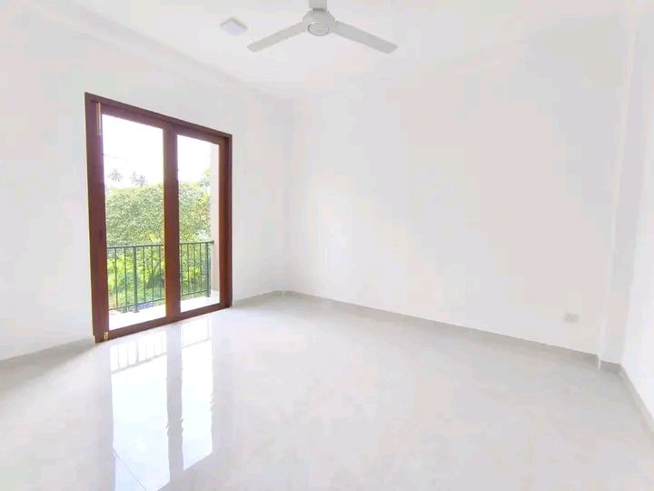 House for Sale in Athurugiriya
