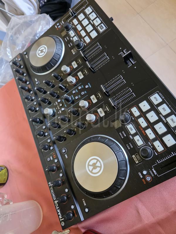 Advertisement image 3