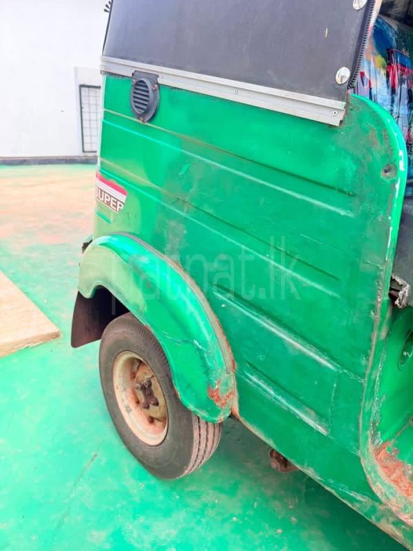 Bajaj 2 stroke 2005 - Used Three wheeler sale in Sri Lanka - patpat.lk