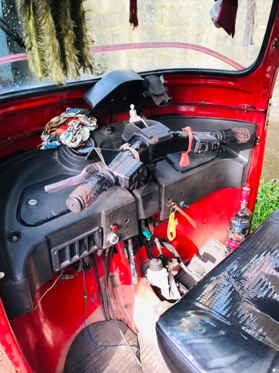 Bajaj Three Wheel 2012 - பயன்படுத்தப்பட்டது முச்சக்கர வண்டி sale in Sri Lanka - patpat.lk