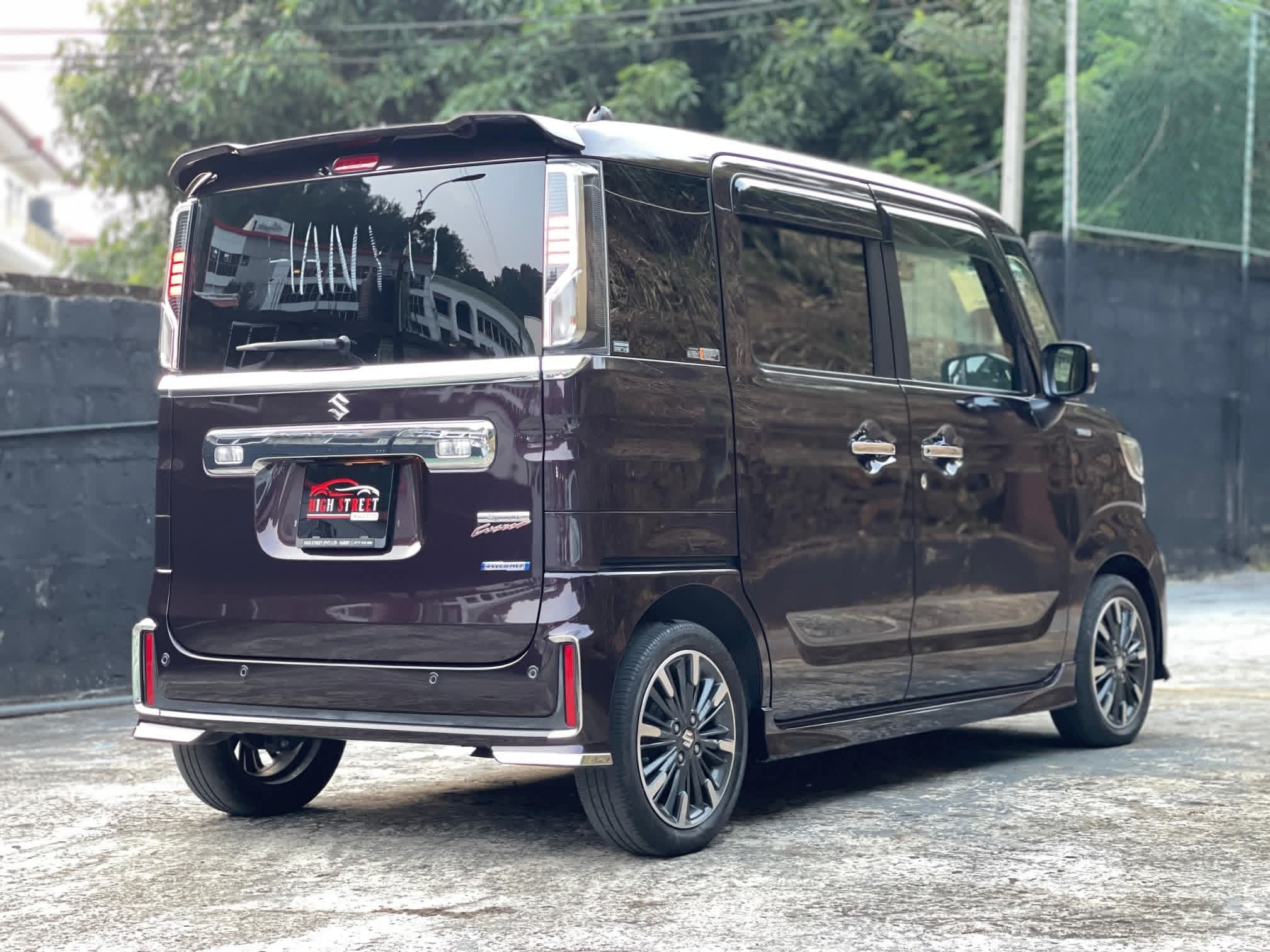 Advertisement image 1