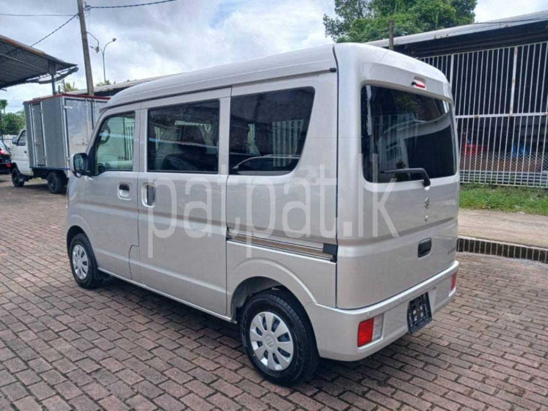 Advertisement image 6