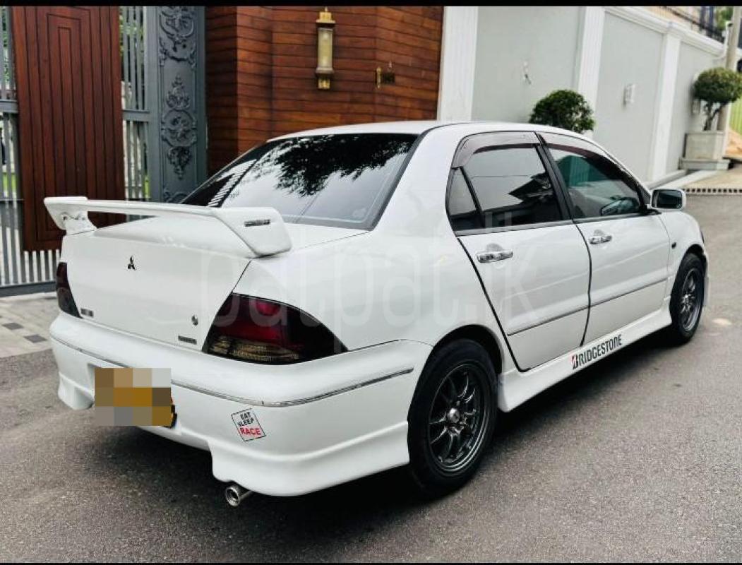 Mitsubishi Lancer 2002 - பயன்படுத்தப்பட்டது கார் sale in Sri Lanka - patpat.lk