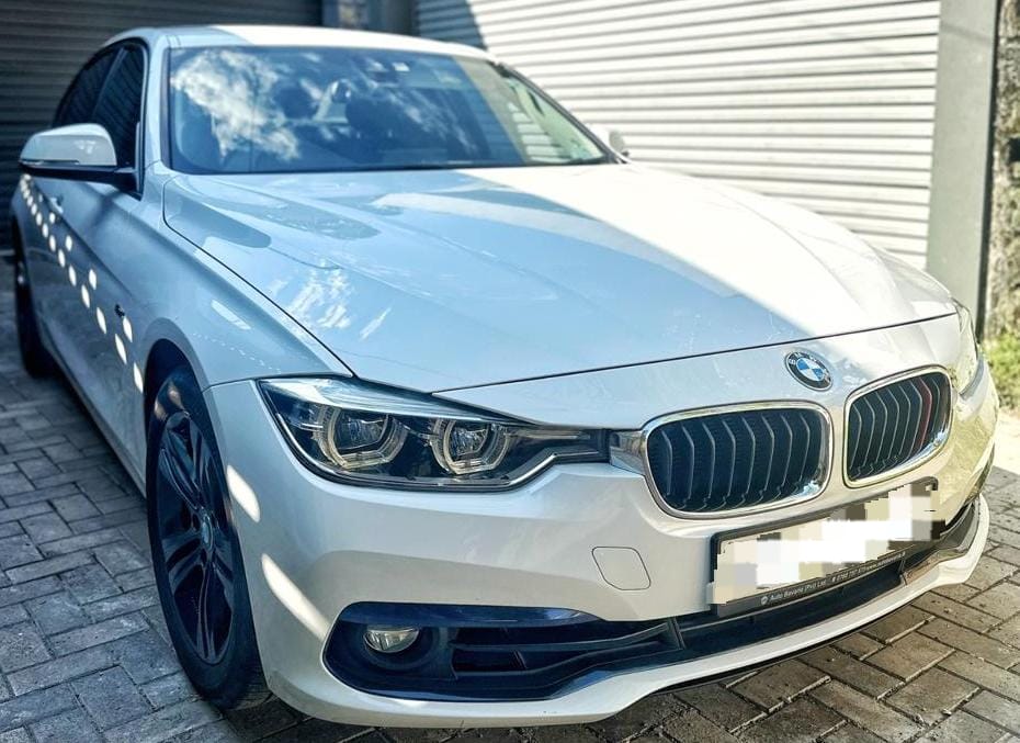 BMW 318i 2017 - Used Car sale in Sri Lanka - patpat.lk