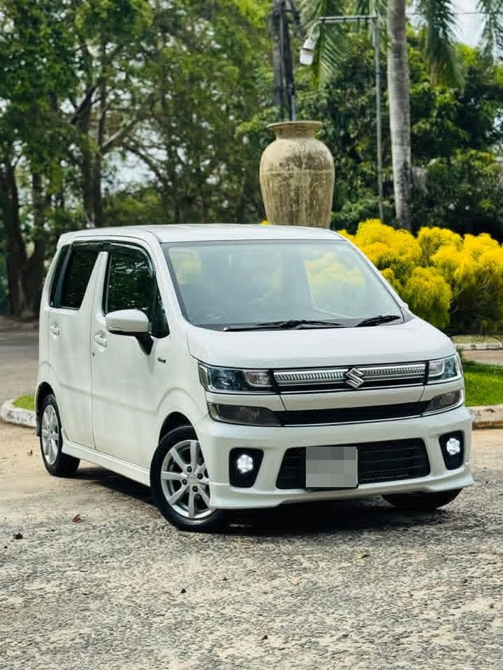 Suzuki Wagon R 2018 - භාවිතා කරන ලද කාර් sale in Sri Lanka - patpat.lk