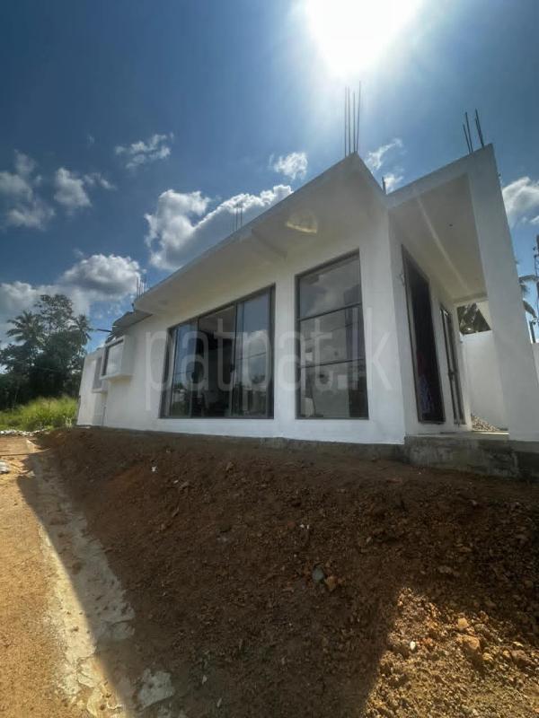 House for Sale in Kahathuduwa