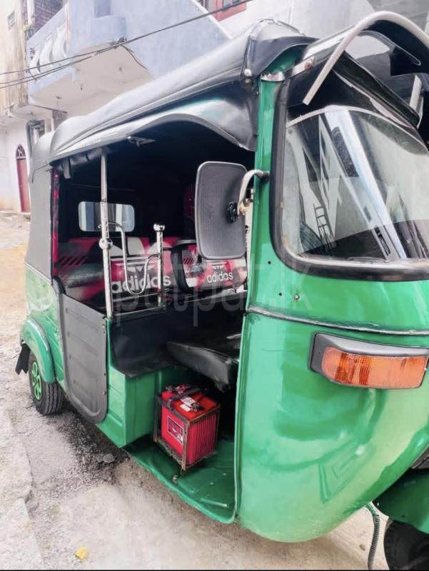 Bajaj Three Wheel 2009 - பயன்படுத்தப்பட்டது முச்சக்கர வண்டி sale in Sri Lanka - patpat.lk