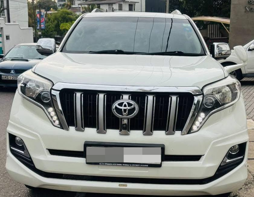 Toyota Land Cruiser Prado 2016 - Reconditioned SUV sale in Sri Lanka - patpat.lk