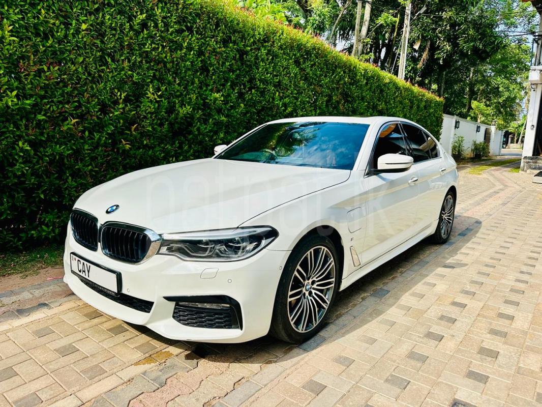 BMW 530E 2017 - பயன்படுத்தப்பட்டது கார் sale in Sri Lanka - patpat.lk