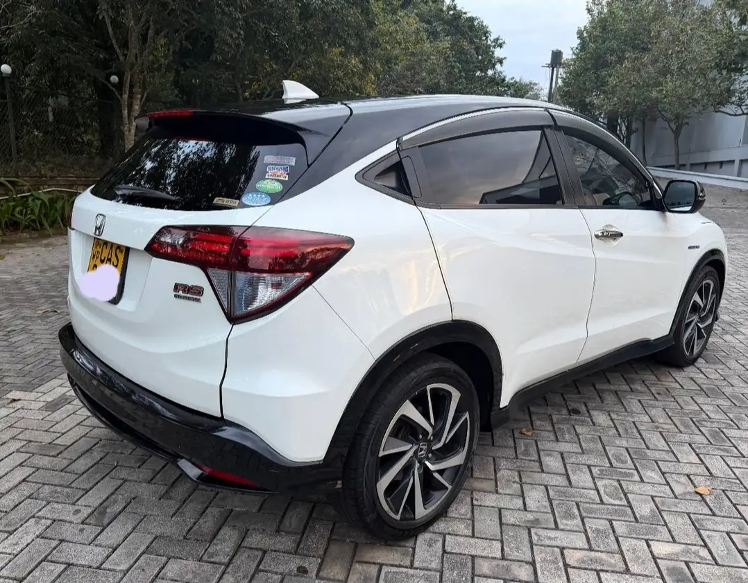 Honda Vezel 2016 - Used SUV sale in Sri Lanka - patpat.lk