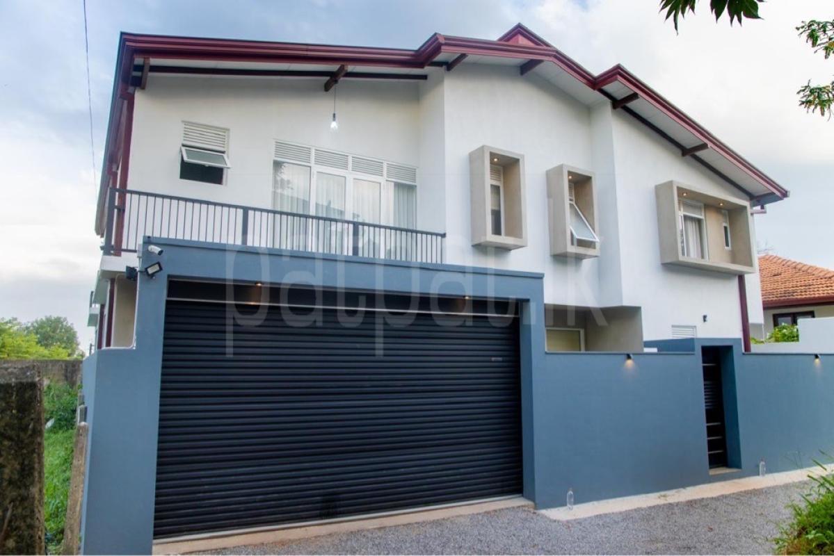 House for Sale in Battaramulla ads-image-1