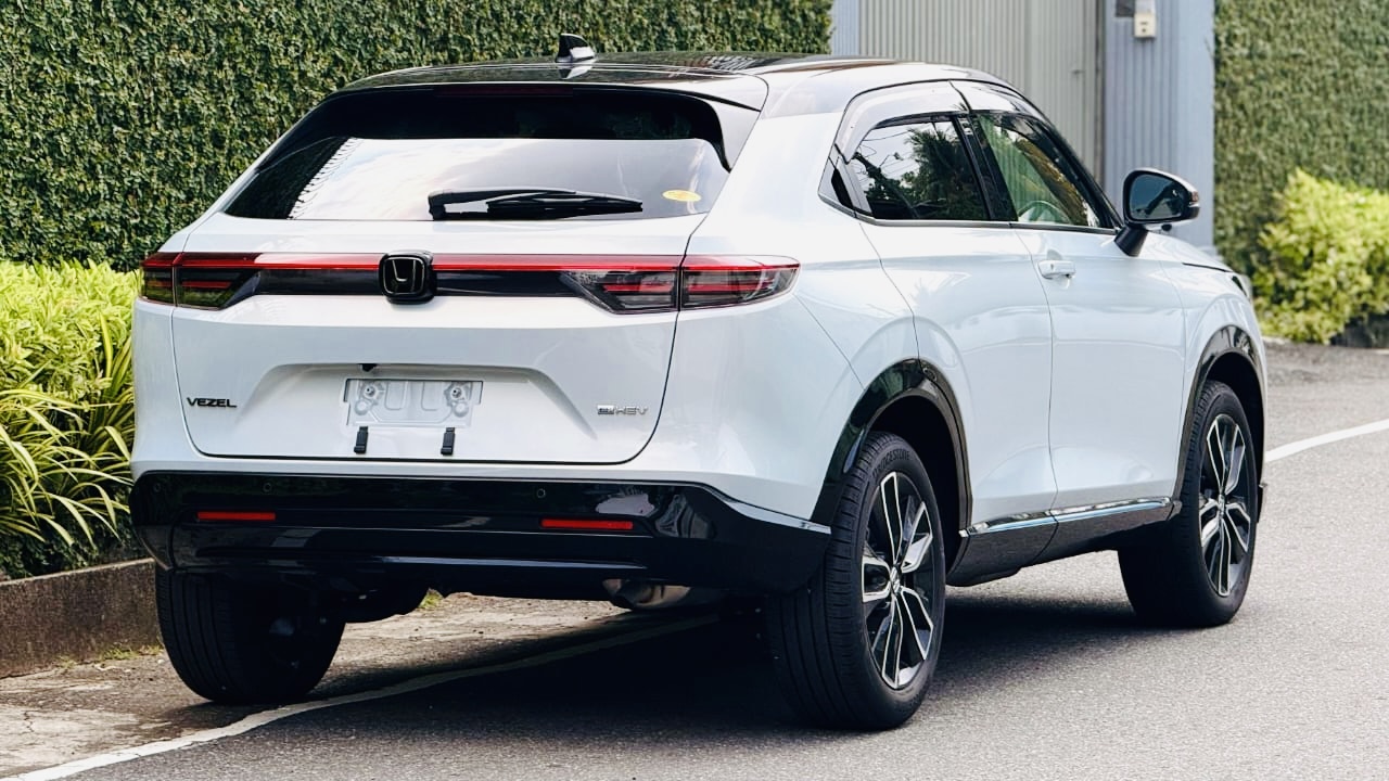 Honda Vezel 2024 - சான்றளிக்கப்பட்டது SUV sale in Sri Lanka - patpat.lk