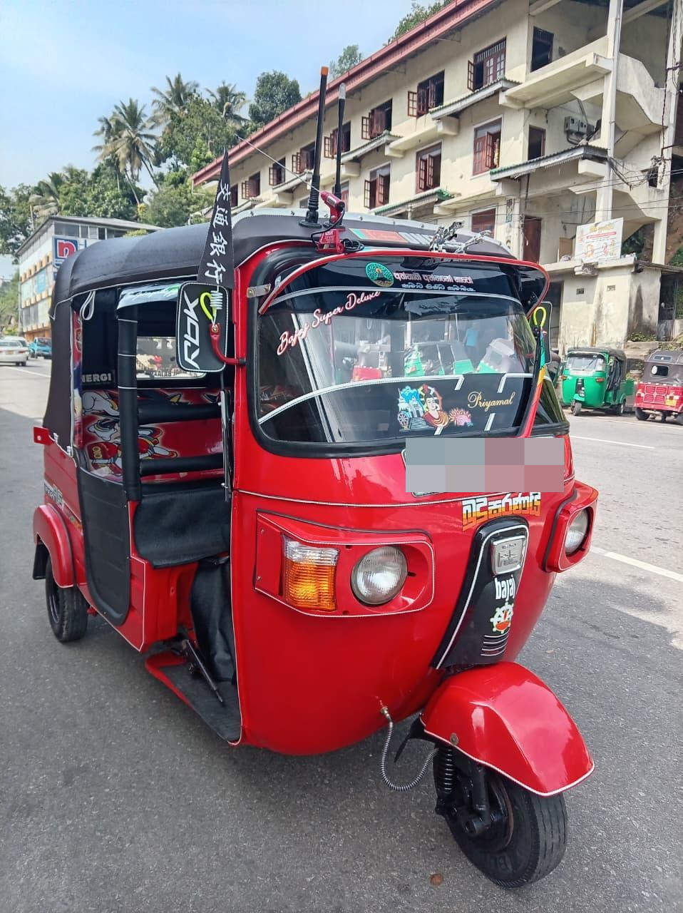 Bajaj Three Wheel 2011 - Used Three wheeler sale in Sri Lanka - patpat.lk