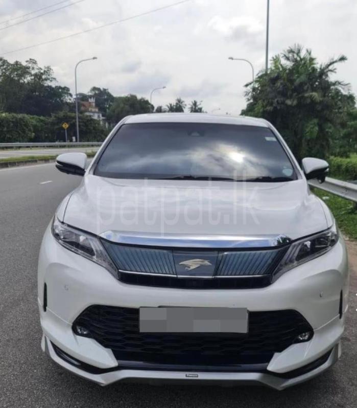 Toyota Harrier 2017 - பயன்படுத்தப்பட்டது SUV sale in Sri Lanka - patpat.lk