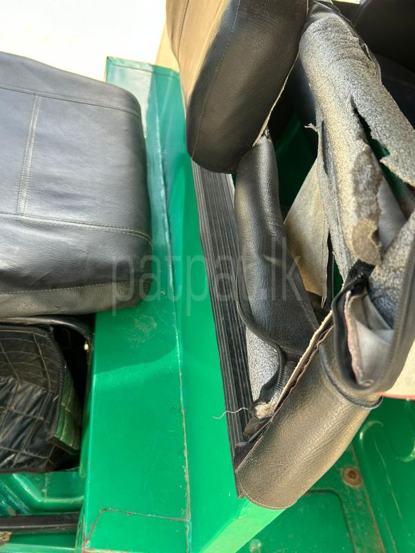Bajaj 4 stroke 2012 - Used Three wheeler sale in Sri Lanka - patpat.lk