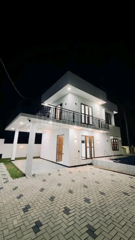 House for Sale in Makola