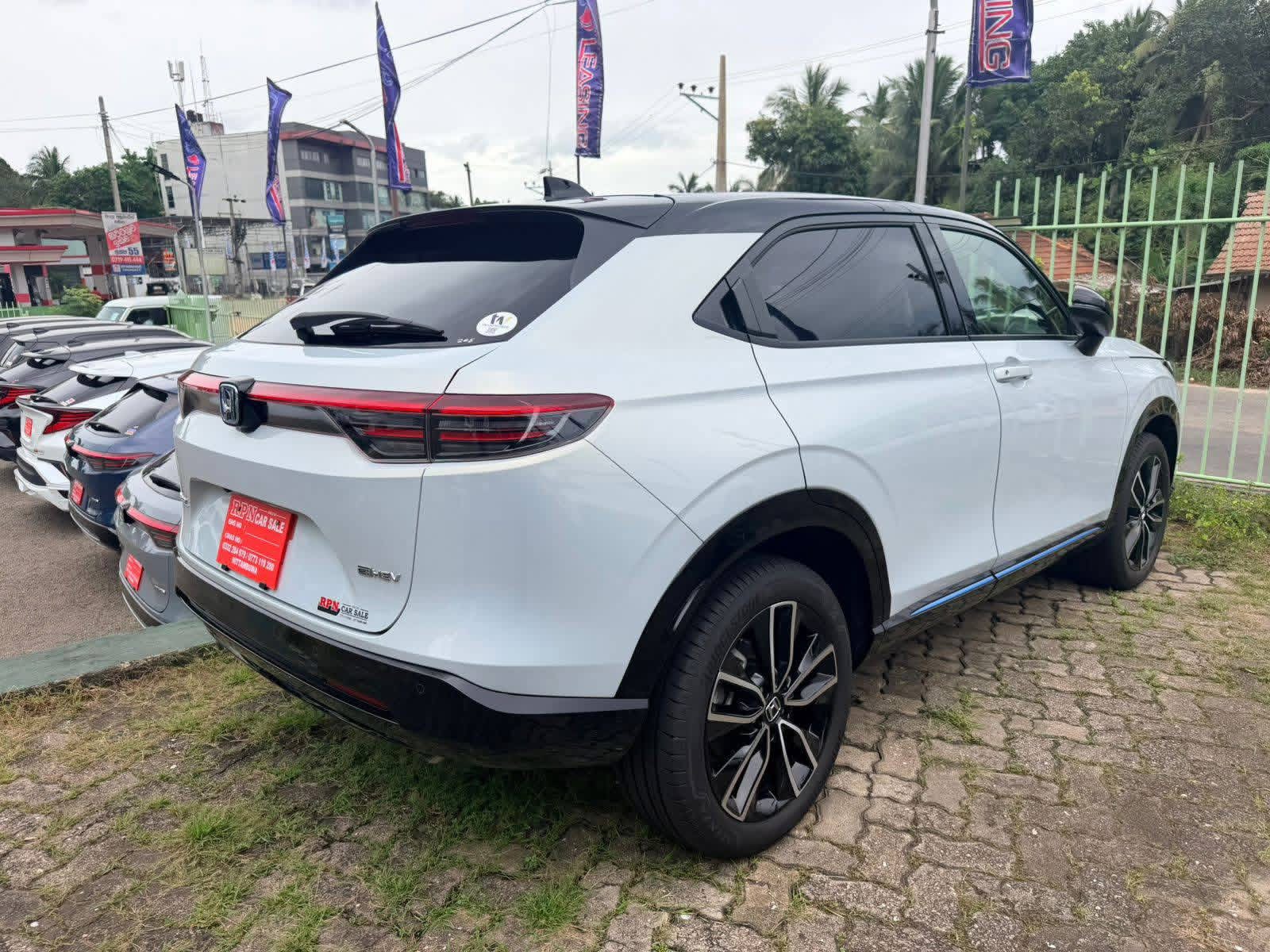 Advertisement image 4