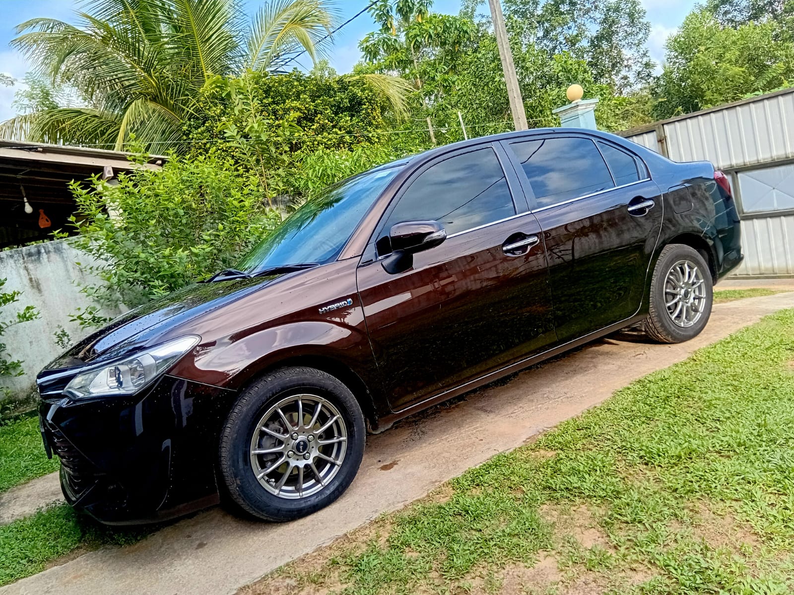 Toyota Axio 2015 - භාවිතා කරන ලද කාර් sale in Sri Lanka - patpat.lk