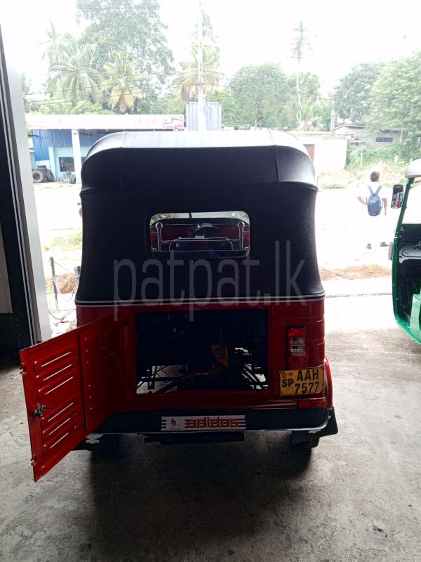 Bajaj Three Wheel 2013 - பயன்படுத்தப்பட்டது முச்சக்கர வண்டி sale in Sri Lanka - patpat.lk