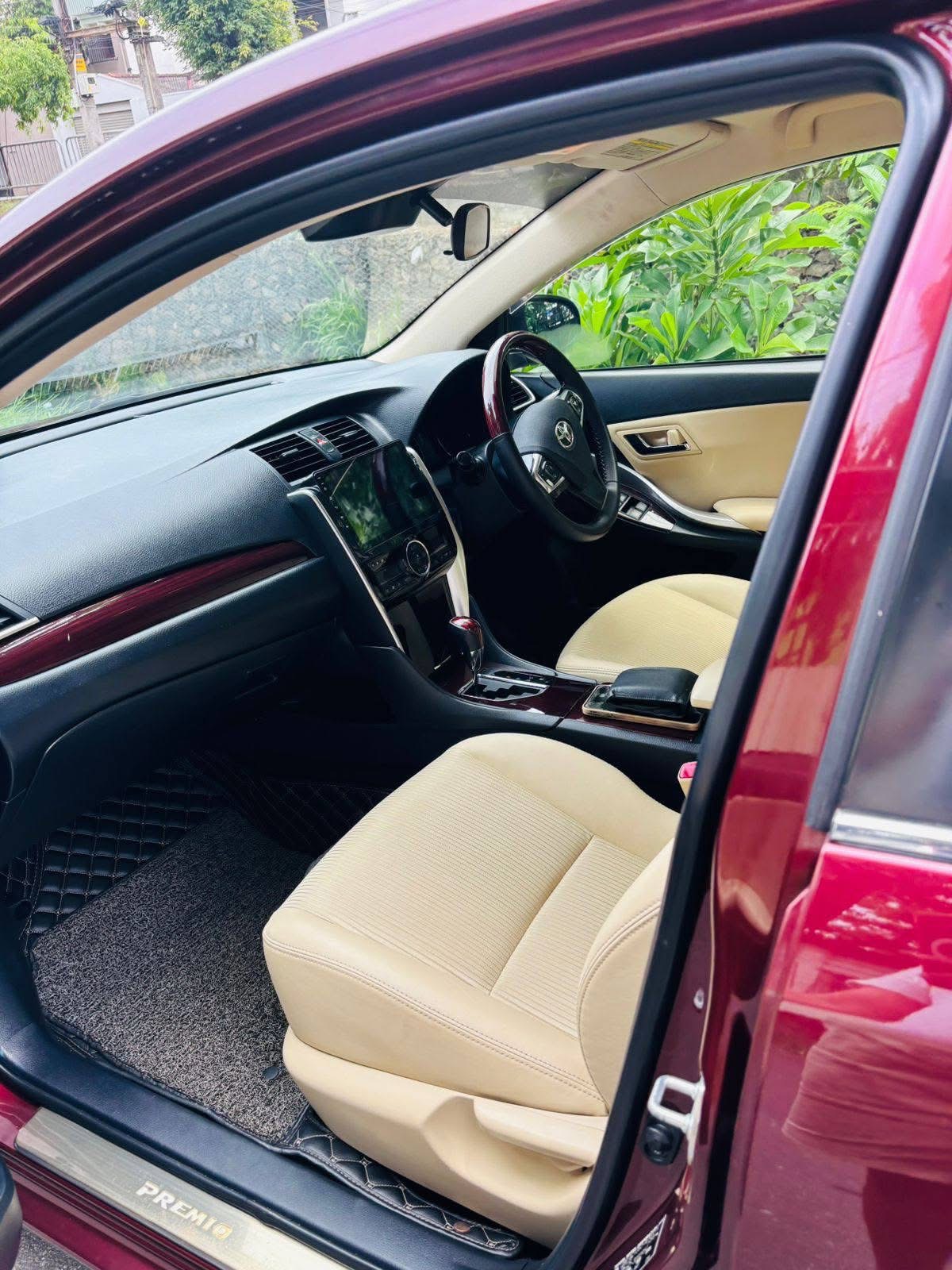 Toyota Premio 2017 - பயன்படுத்தப்பட்டது கார் sale in Sri Lanka - patpat.lk