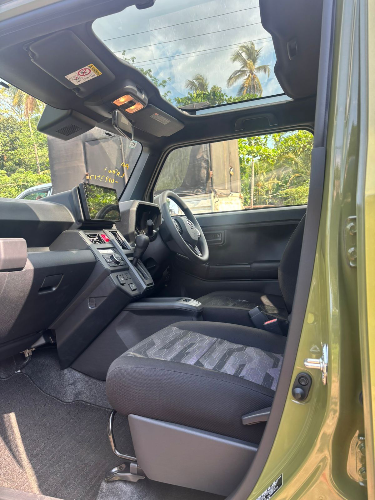 Daihatsu Taft 2024 - பயன்படுத்தப்பட்டது கார் sale in Sri Lanka - patpat.lk