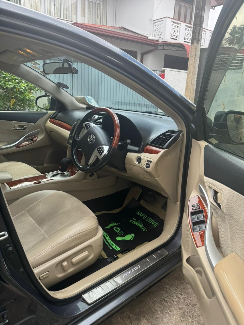 Toyota Premio 2015 - பயன்படுத்தப்பட்டது கார் sale in Sri Lanka - patpat.lk